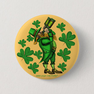 Botón del día de St Patrick divertido del