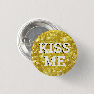botón divertido KISS ME / Fiesta retro - Oro