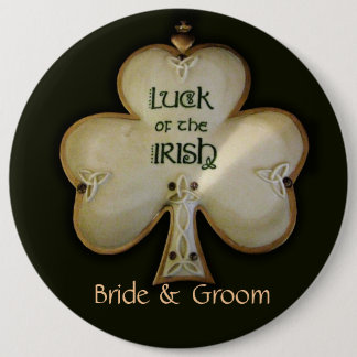 Botón irlandés de novia y del novio del trébol -