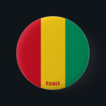 Botón patriótico de cambio de bandera de Guinea<br><div class="desc">Bandera de Guinea Encantando el botón patriótico con la bandera de Guinea impresa por encima del botón. El nombre del país está sutilmente integrado en el diseño de la parte inferior. El texto es totalmente personalizable usando la función "Personalizar". Este hermoso botón de Guinea es un regalo elegante para cualquier...</div>
