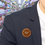 Botón redondeo de marca de negocios<br><div class="desc">Botón de forma redondeada que puede personalizar poner su nombre comercial y logotipo. Puede usar este botón como accesorio uniforme de su personal. También puede utilizarlo como accesorio de embalaje. También puede incluirlo en sus materiales de marketing para promocionar su negocio o promocionar su marca a sus clientes. Botón que...</div>
