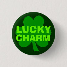 Botón Shamrock de encanto verde