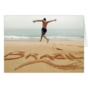 BRASIL. Hombre con el pecho desnudo llevando un tr