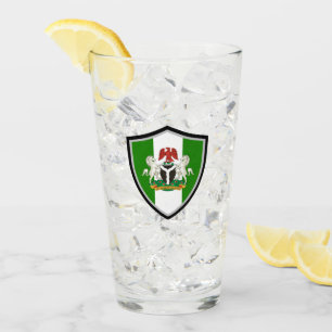 Brazos con cubierta de bandera de Nigeria