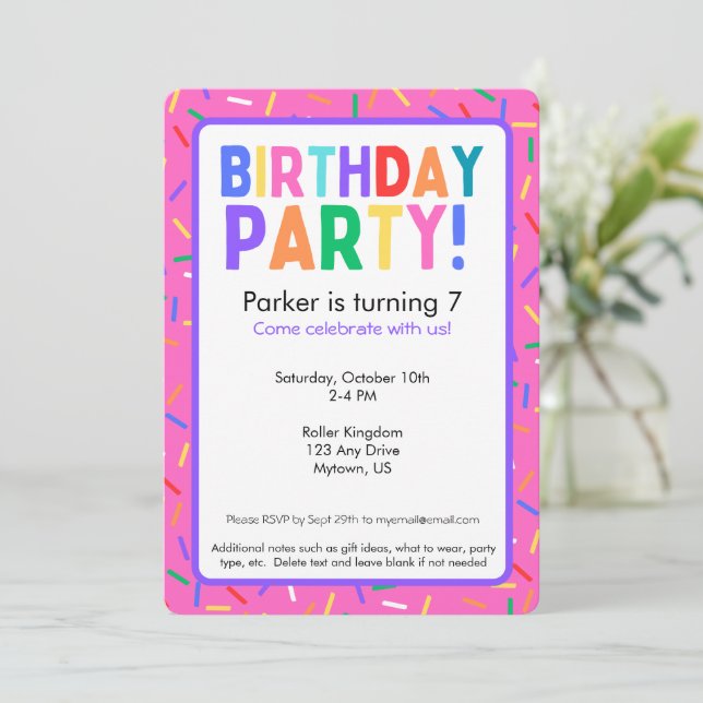 Brillantes rociadas rosadas Invitación a la fiesta (Anverso de pie)