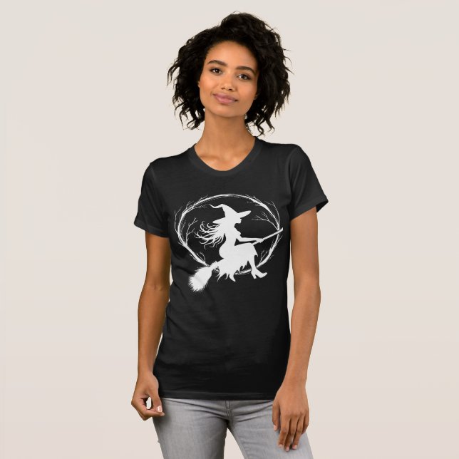 Bruja en la camiseta de vuelo (Anverso completo)