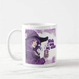 Bruja morada tomando una taza de café