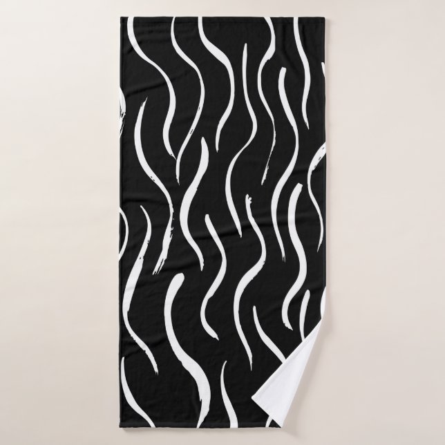 Brush grunge pattern. White and black.abstract,art (Toalla de baño)