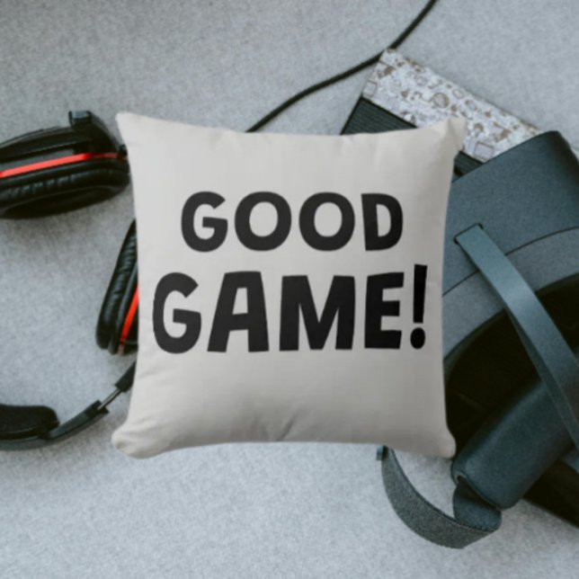 ¡Buen Juego! | Almohada de Tipografía Negrita para (Subido por el creador)