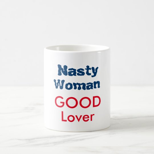 Buena taza del amante de la mujer desagradable