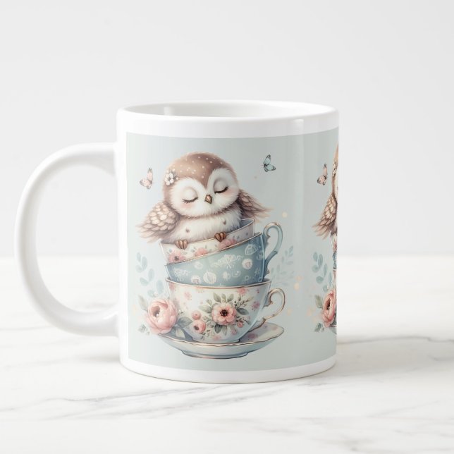 Búho durmiendo en tazas de té florales apiladas (Izquierda)