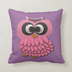 Búho Rosa Lindo en Almohada Morada