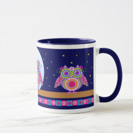 Búhos lindos del flower power y taza de la noche