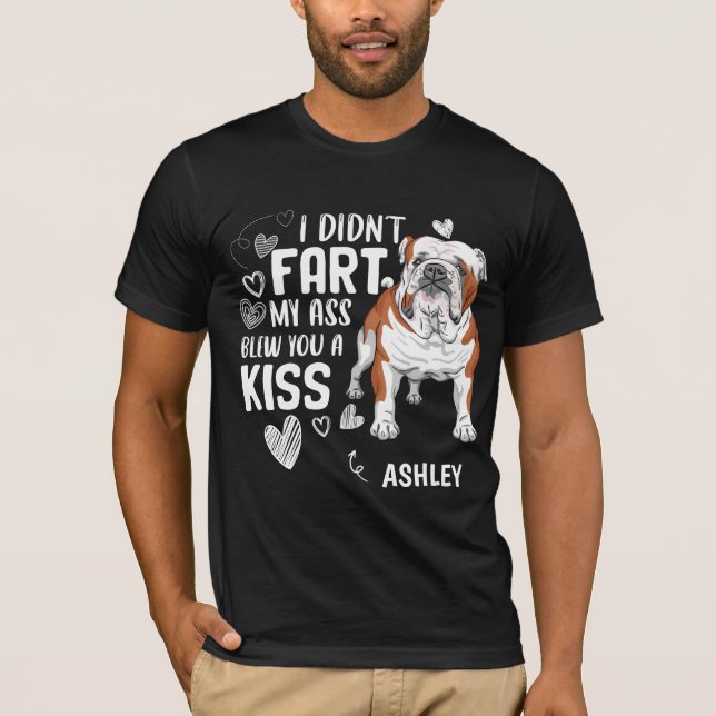 Bulldog inglés no besó a la camiseta del perro (Anverso)