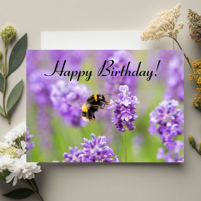 Bumblebee en Lavender tarjeta de cumpleaños feliz (Subido por el creador)