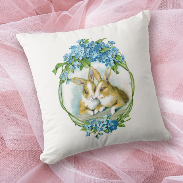 Bunnies y almohada azul (Subido por el creador)