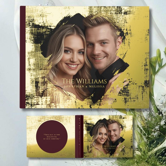 Burgandy Relieve metalizado dorado libros de invit (Subido por el creador)