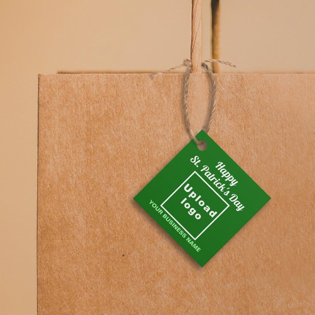 Business Saint Patrick Greeting en etiqueta de fav (Business Saint Patrick square shape green tag hung on shopping bag.)