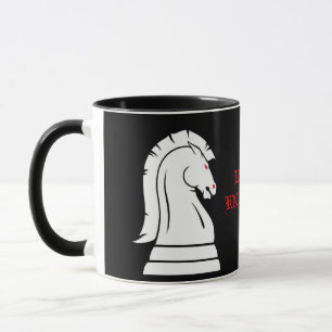 Caballeros salvajes negros y taza blanca de la
