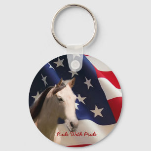 Caballo con llavero de la bandera americana