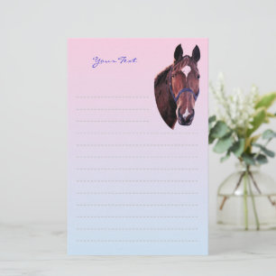 Caballo de castaño con papel de escritura de estre
