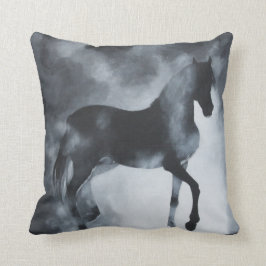 Caballo "fantasma" en niebla. Almohada