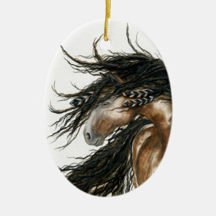 Caballo majestuoso del mustango por el ornamento