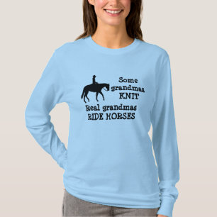 Caballo montado por la camisa de la abuela
