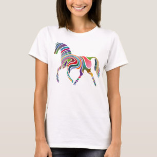 Caballo multicolor en camiseta femenina