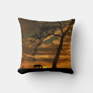 Caballo y roble Almohada suroeste