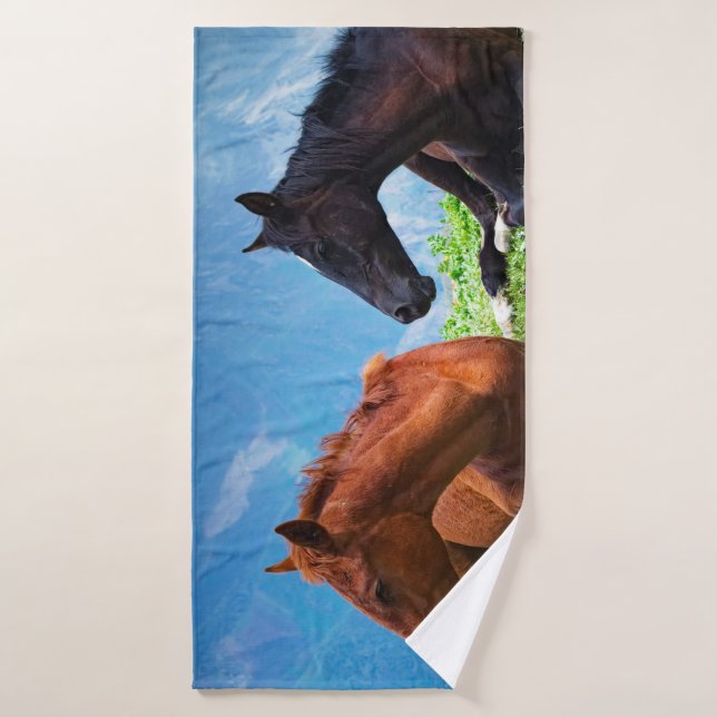 Caballos Moody Mountain: Un Viaje de Arte Refinado (Toalla de baño)