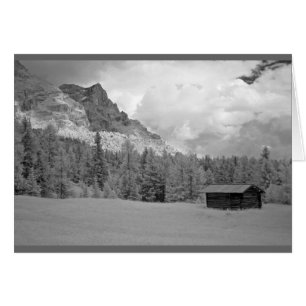 Cabaña de pastores en Dolomitas, Italia