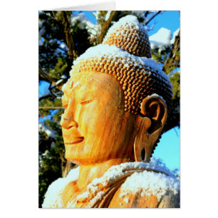 Cabeza de Buda en la nieve