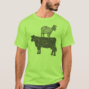 Cabra en una camiseta de la vaca