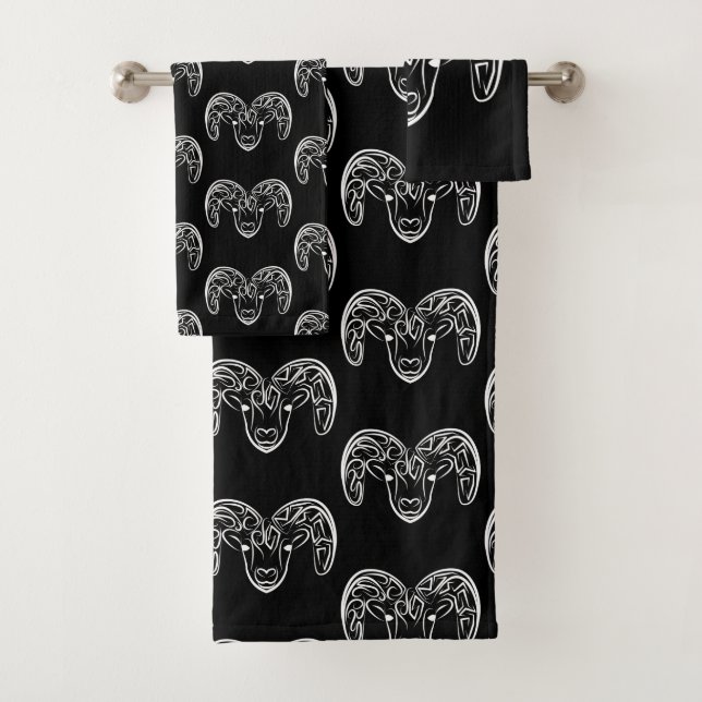 Cabra/oveja tribal negra y blanca (In situ)