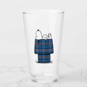 Cacahuetes Snoopy Plaid Flannel Holiday Dog Hous