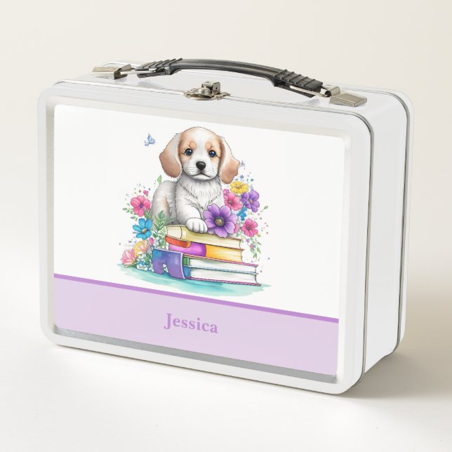 Cachorro femenino lindo sentado en libros y flores (Anverso)