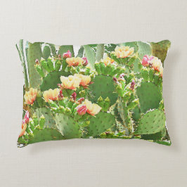 Cactus del higo chumbo en almohada del