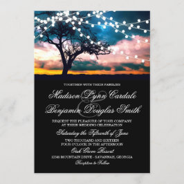 Cadena de árbol de luces en la invitación de la bo