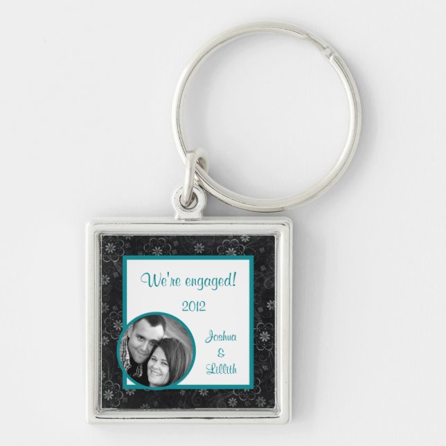 Cadena de llavero floral negro (Frente)