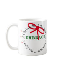 Abrace el alcohol de la taza de la alegría del