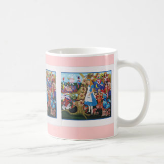Café Alicia en taza del país de las maravillas