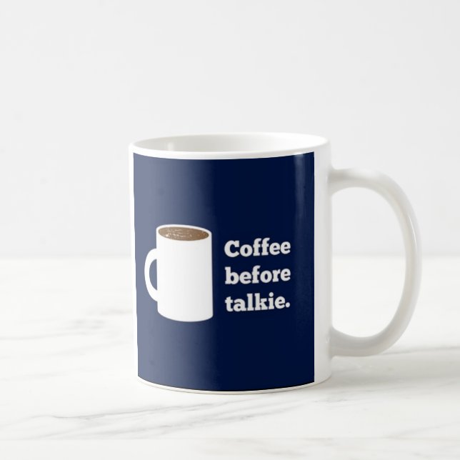 Café antes de la taza de la película hablada (Derecha)