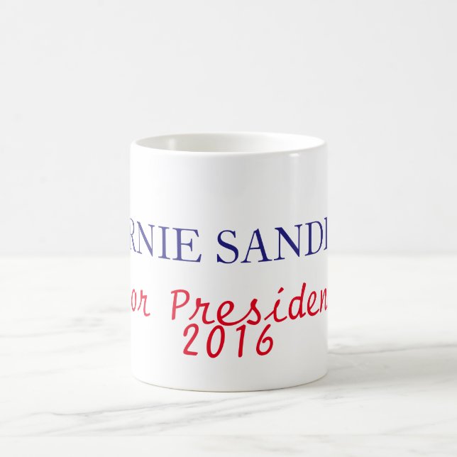 Café Chorreadoras de Bernie para la taza 2016 del (Centro)