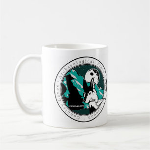 Café Connley excava la taza arqueológica de la escuela