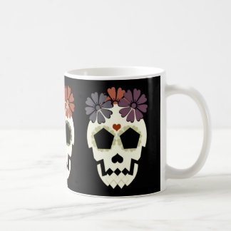 Café Cráneo con la taza de las flores