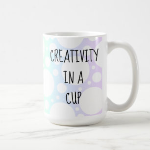 Café Creatividad en la taza de arcoiris