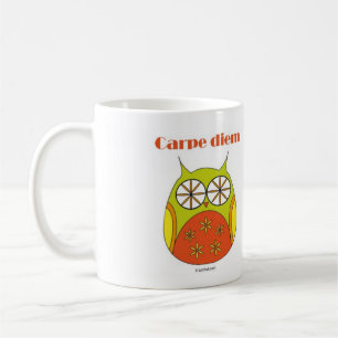 Café Diem sonriente Yolo de Carpe del búho de la taza