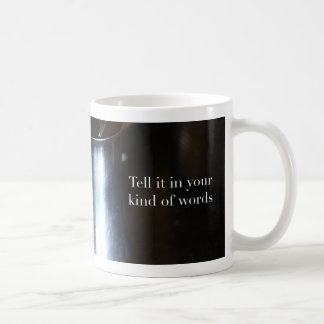 Café Dígalo en su clase de taza de las palabras