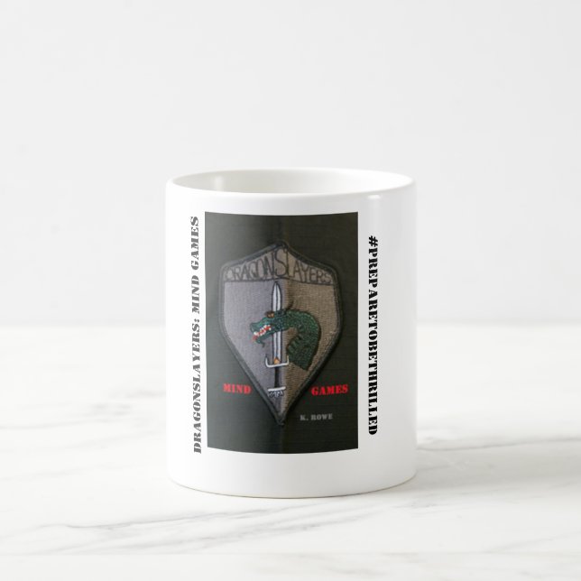 Café Dragonslayers: Taza de los juegos de mente (Centro)